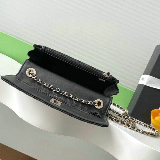 シャネル 2025年 WOC トップハンドルバッグ CHANEL トートバッグ 2way ショルダーバッグ レディース 黒 - 画像 (5)